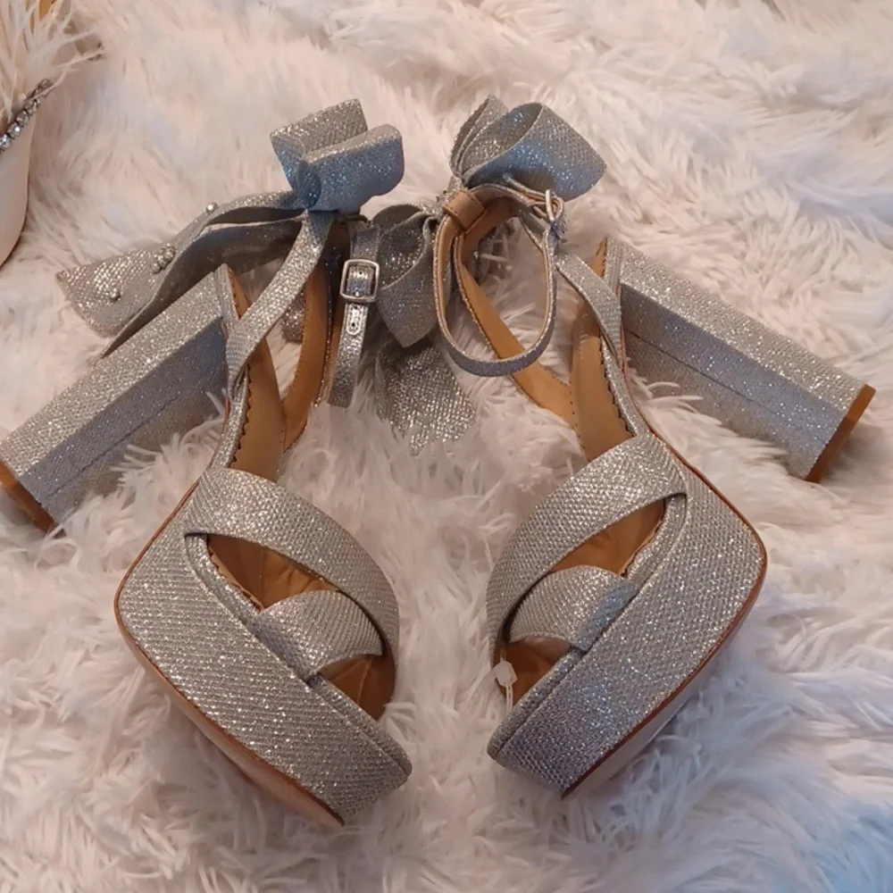 Antonio Melani Nicola bathie x Antonio Melani Lila Bow heels Silver 8M New - Picture 10 of 16